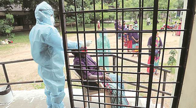 Health workers carry out COVID-19 tests in Telangana. (File)