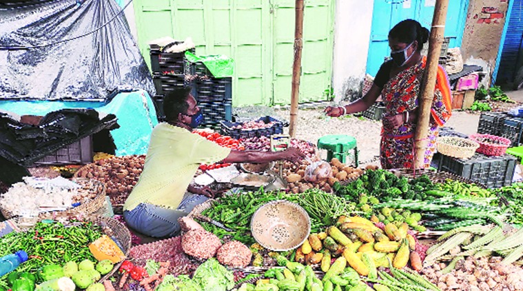 west bengal coronavirus, west bengal covid lockdown, west bengal vegetable export, west bengal vegetable export loss in lockdown, bengal vegetable prices, bengal fruit prices, indian express news