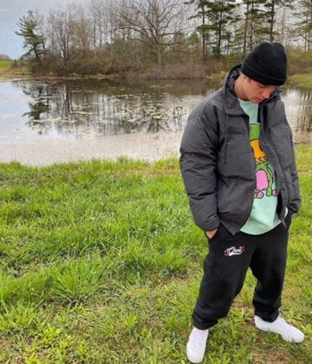 Justin Bieber, Justin Bieber photos, Justin Bieber latest news, Justin Bieber Hailey wife, Justin Bieber Selena, Justin Bieber family, Justin Bieber latest