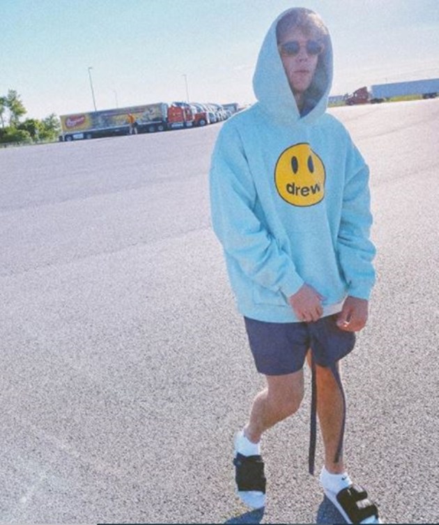 Justin Bieber, Justin Bieber photos, Justin Bieber latest news, Justin Bieber Hailey wife, Justin Bieber Selena, Justin Bieber family, Justin Bieber latest