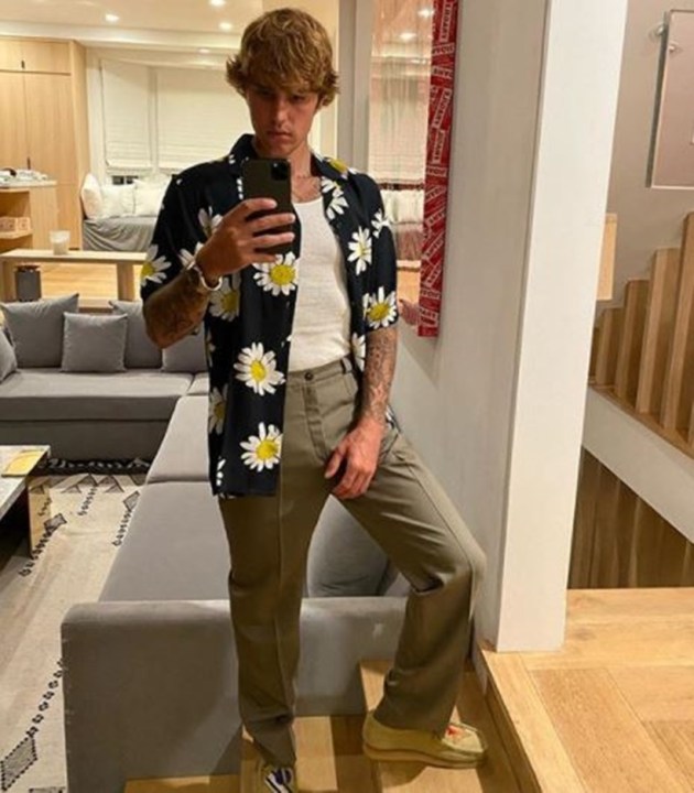 Justin Bieber, Justin Bieber photos, Justin Bieber latest news, Justin Bieber Hailey wife, Justin Bieber Selena, Justin Bieber family, Justin Bieber latest