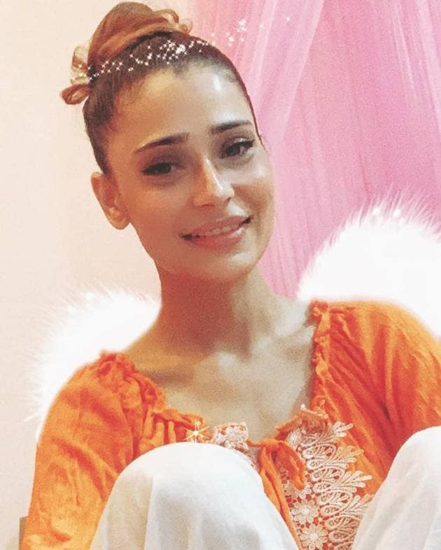 sara khan coronavirus