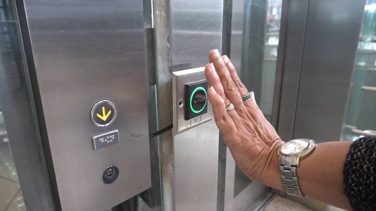 https://images.indianexpress.com/2020/09/Contact-less-elevator-RGIA-3.jpg