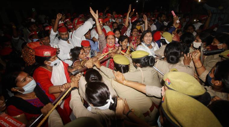 Hathras gangrape, Hathras gangrape victim cremation, UP police Hathras, Hathras UP police, Hathras rape victim creamation, Hathras gangrape victim dies, UP news