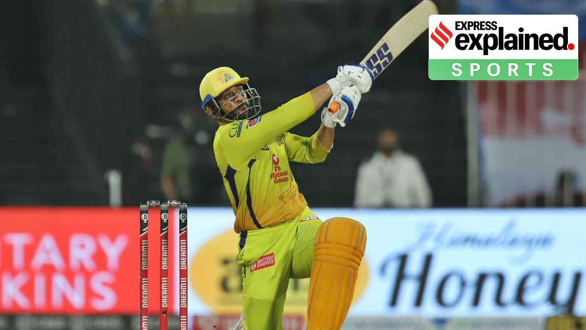 Dhoni batting down the order appears to be a stop-gap arrangement more than anything else. (Source: iplt20.com)