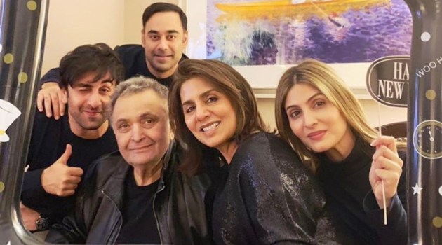 Rishi Kapoor ranbir kapoor Neetu Riddhima photos