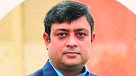 Covid patient, surat doctor, airlifted to Chennai, Gujarat news, indian express news