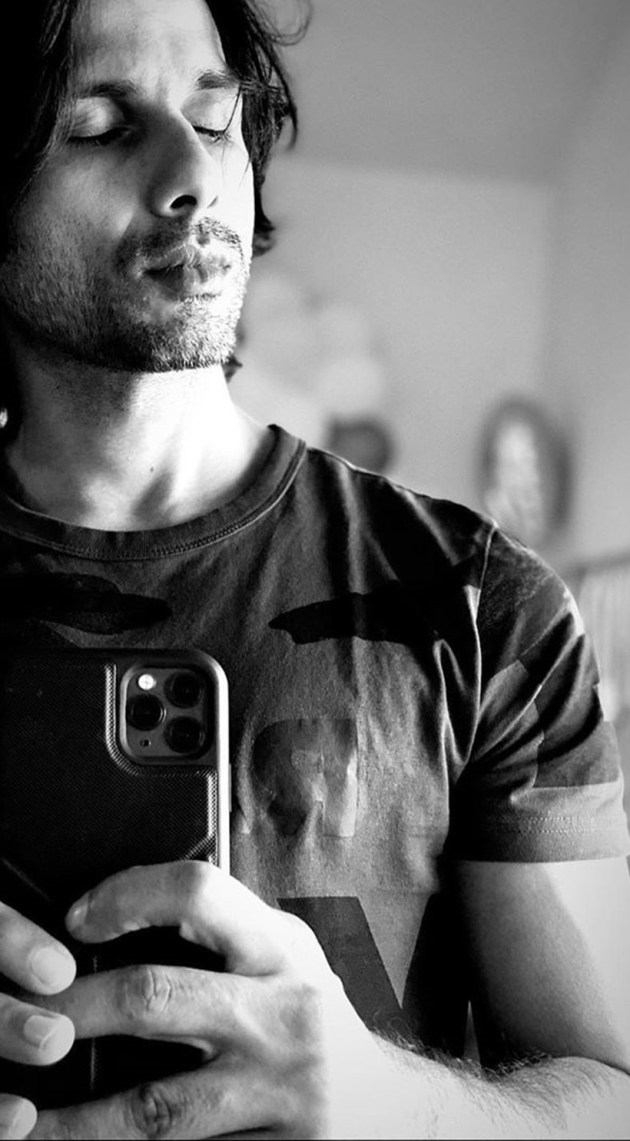 Shahid kapoor click