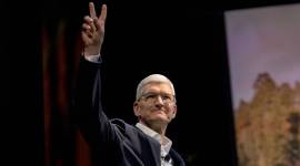 Tim Cook, Apple, Apple shares Tim Cook, Tim Cook Apple reward, Tim Cook Apple shares, Apple shares, Apple stocks, Tim Cook Apple stocks