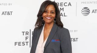 apple, apple news, apple sued by businesswoman, apple sued over emojis, apple emoticons, Katrina Parrott apple emojis