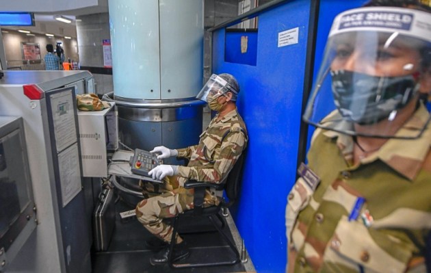 delhi metro, delhi metro reopening, covid protocol delhi metro, metro covid rules, social distancing delhi metro, aarogya setu delhi metro, delhi city news