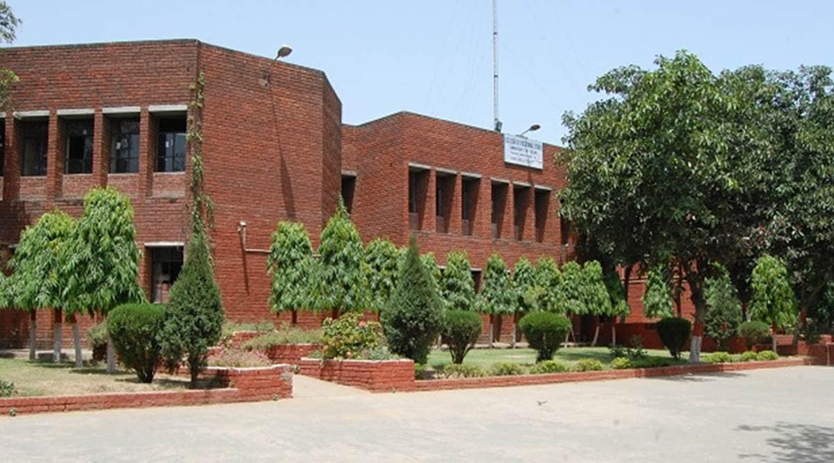 delhi college books missing, College of Vocational Studies books missing, delhi university books missing, delhi university books missing, delhi city news
