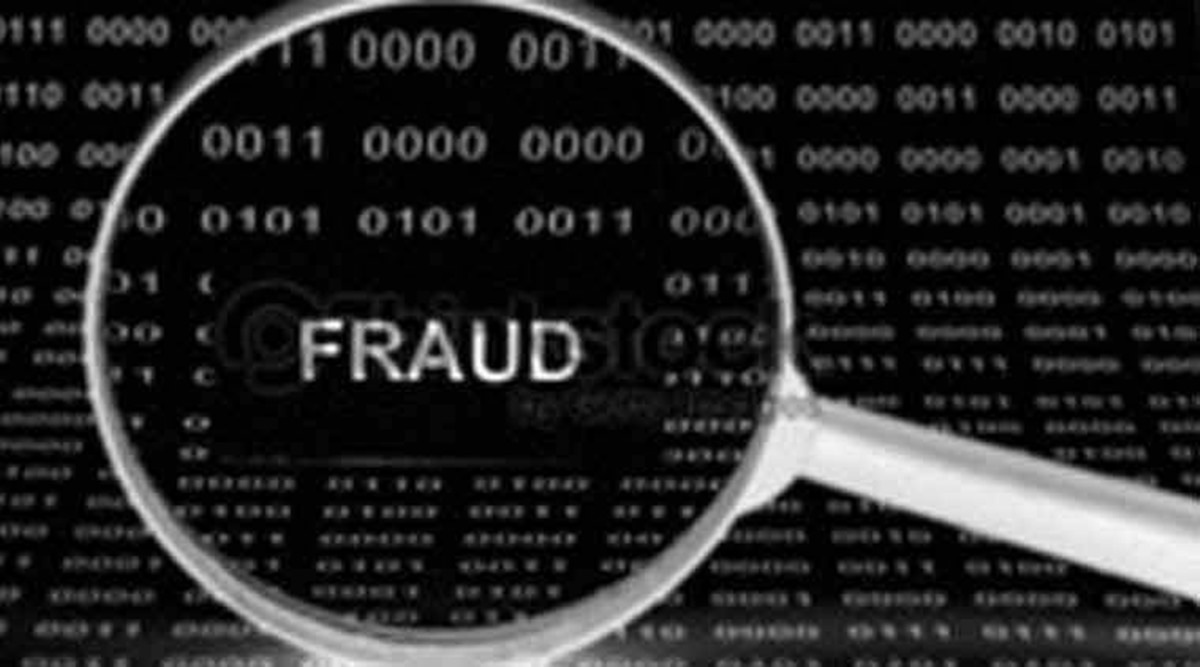Mumbai custom officer cheated, mumbai custom officer cheated after ordering whisky, whisky, mumbai custom officer cheated online, mumbai fraud, mumbai crime news, indian express news