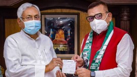 Gupteshwar Pandey, Gupteshwar Pandey joins JDU, former Bihar DGP, Gupteshwar Pandey former Bihar DGP, Gupteshwar Pandey JDU, Bihar elections, Bihar elections 2020, India news, Indian Express