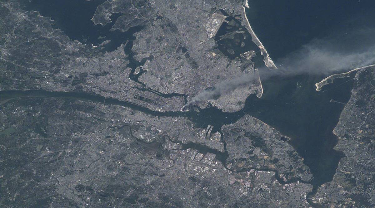 9/11 images, 9/11 images from space, nasa space photos of 9/11, twin towers attack 9/11, us 9/11 attack photos