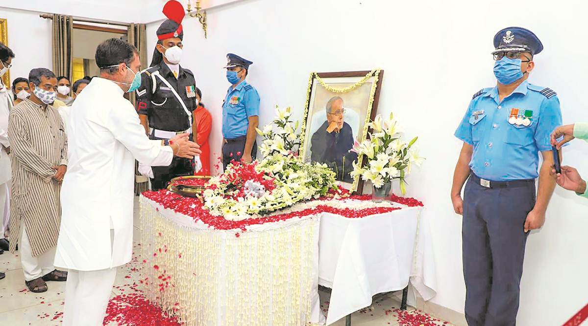 Pranab Mukherjee (1935-2020): A farewell amid tears, PPEs | India News ...