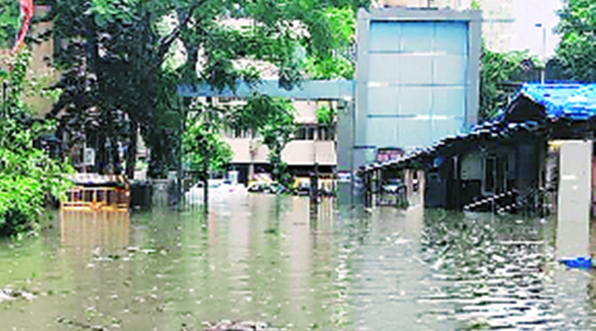 Mumbai rains, mumbai monsoon, rain water enters hospital, rain water enters mumbai nair hopsital, mumbai rain flooding, indian express news