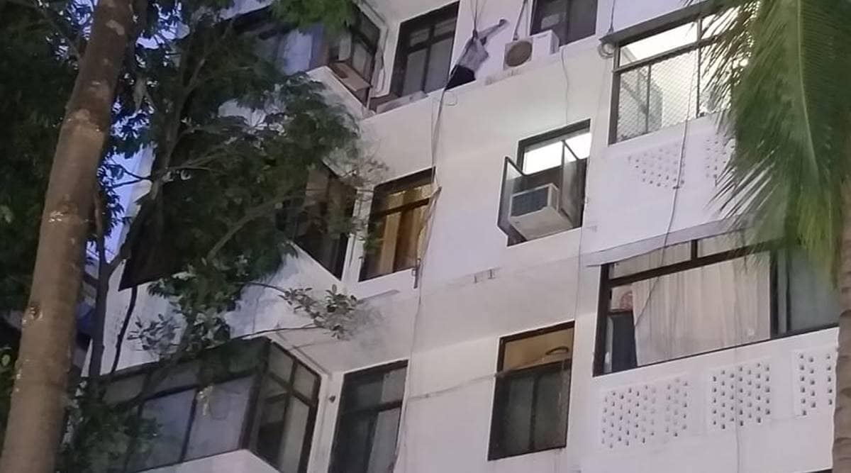 jalna teacher suicide threat, jalna teacher climbs mla hostel to commit suicide, maharashtra unaided schools, maharashtra grant to unaided schools, indian express news