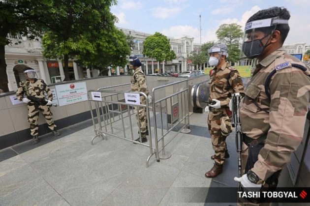 delhi metro, delhi metro reopening, covid protocol delhi metro, metro covid rules, social distancing delhi metro, aarogya setu delhi metro, delhi city news