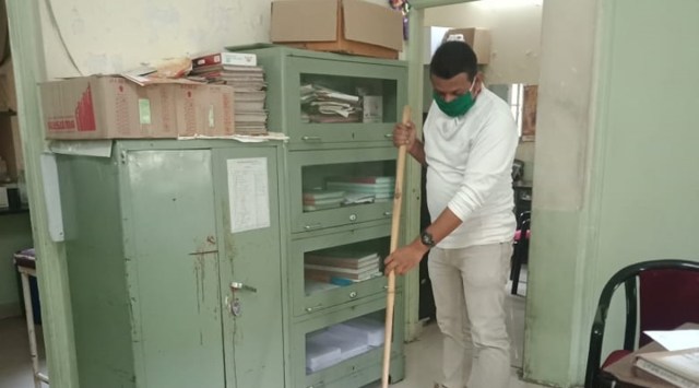pune coronavirus latest updates, pune covid cases, pune covid recoveries, pune covic businessman now ward boy, pune city news