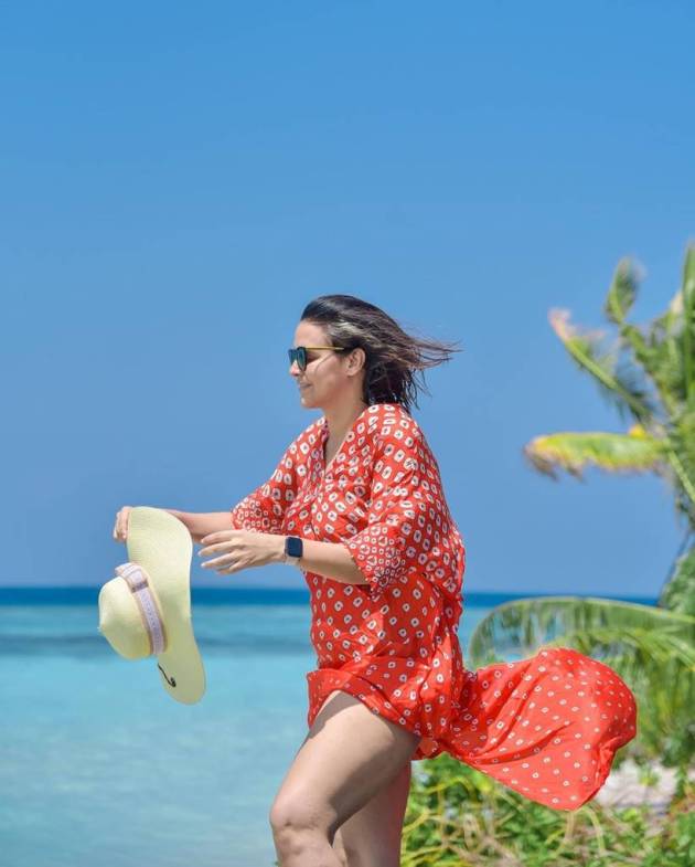 neha dhupia in maldives