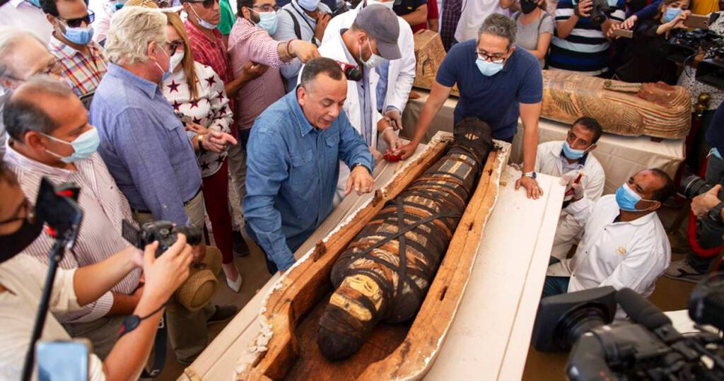 Egypt Finds 59 Ancient Coffins Buried More Than 2 600 Years Ago World