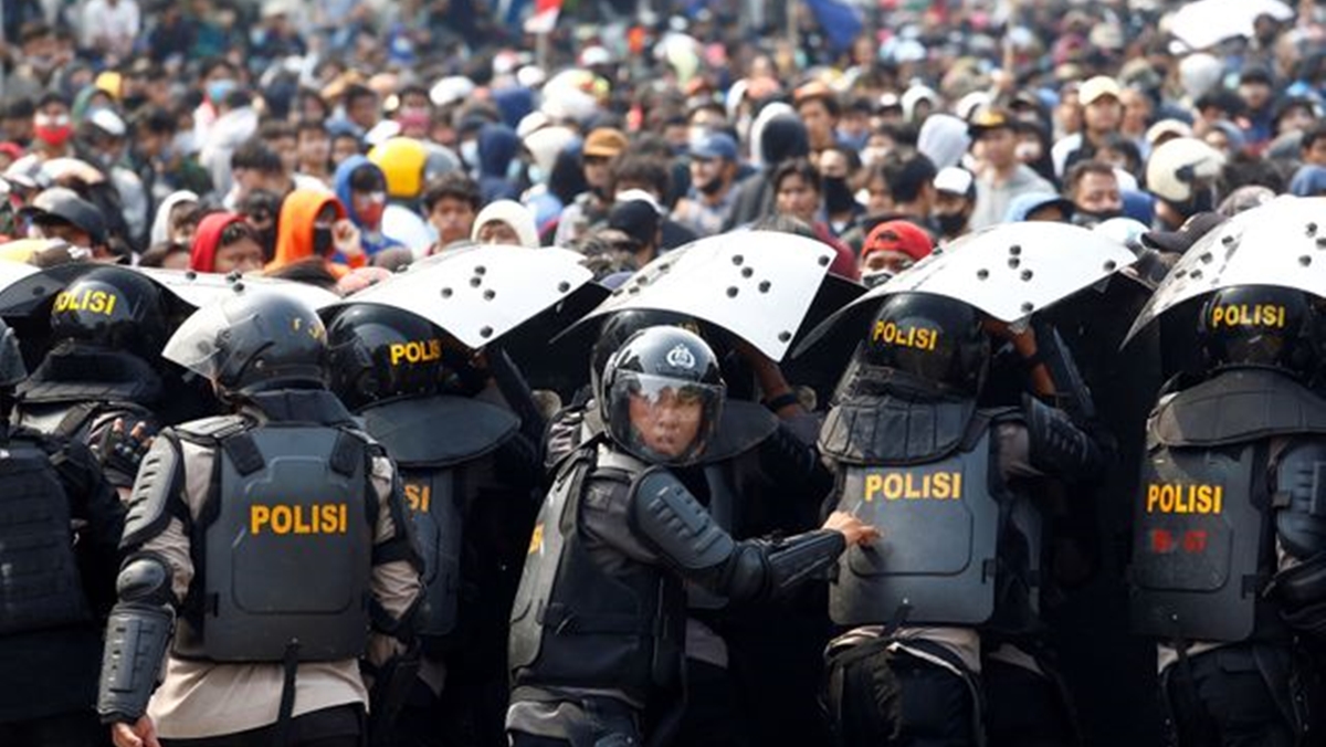 Riot police officers are seen during a protest against the government's labor reforms in "jobs creation" bill in Jakarta, Indonesia, October 8, 2020. (Reuters)