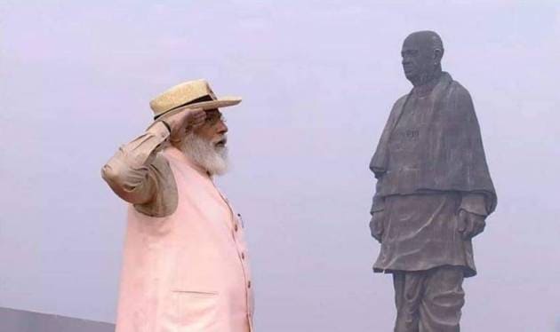 Narendra Modi, Sardar Patel, Statue of Unity, PM Modi pays tributes to Sardar Patel, Modi in Gujarat, ekta diwas parade, PM Modi photos, Indian express