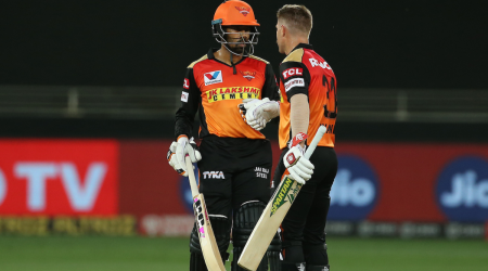 Sunrisers stay alive: Warner & Bros. give near-perfect performance to hand Delhi third consecutive defeat