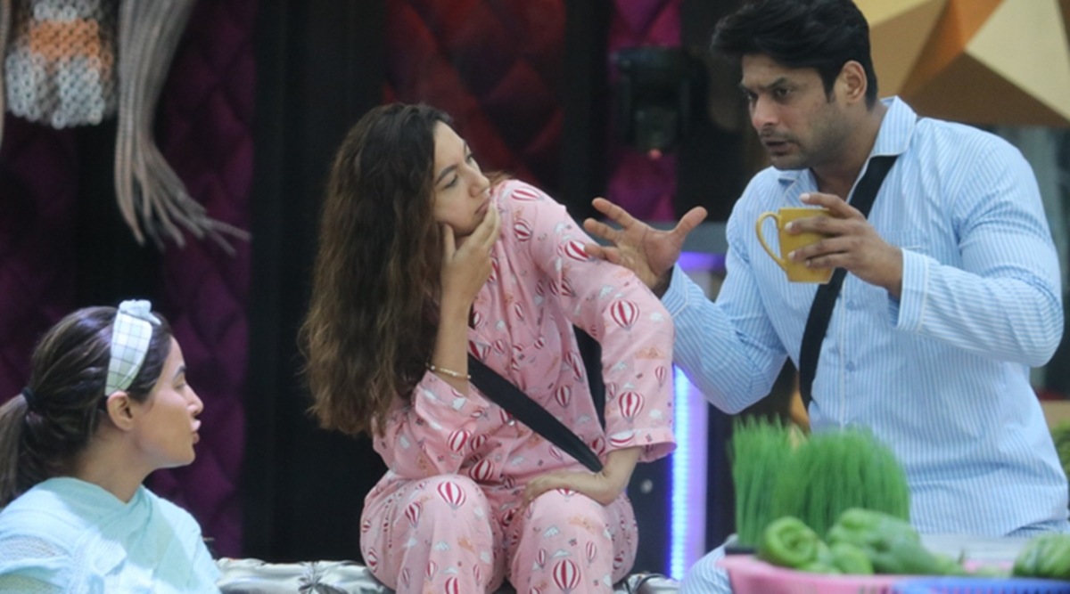 Toofani Seniors Sidharth, Hina and Gauahar