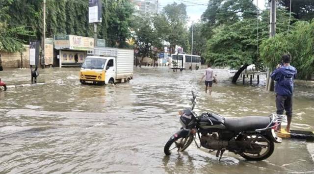 Overnight downpour leaves Bengaluru flooded, residents in dark; IMD ...