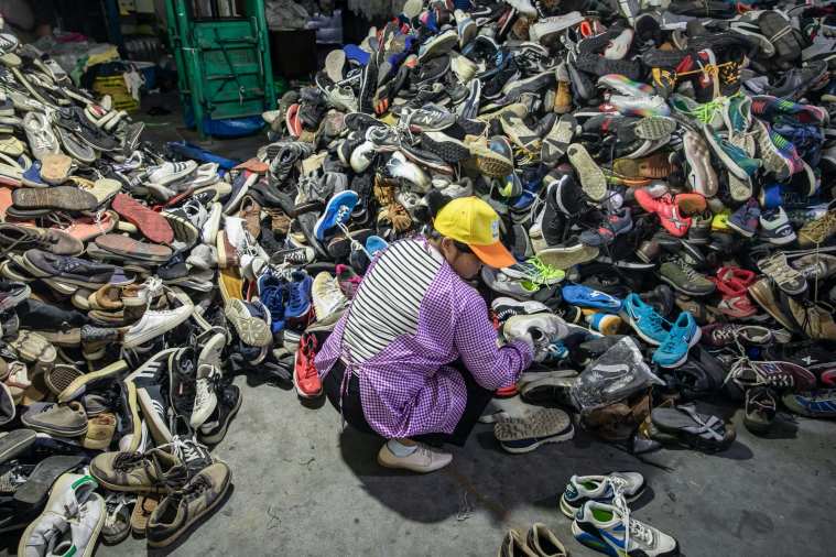 China's next problem is recycling 26 million tons of discarded clothes
