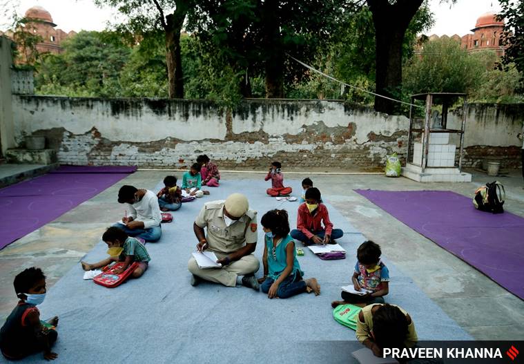 For 20 kids living near Red Fort, cop dons teacher’s hat