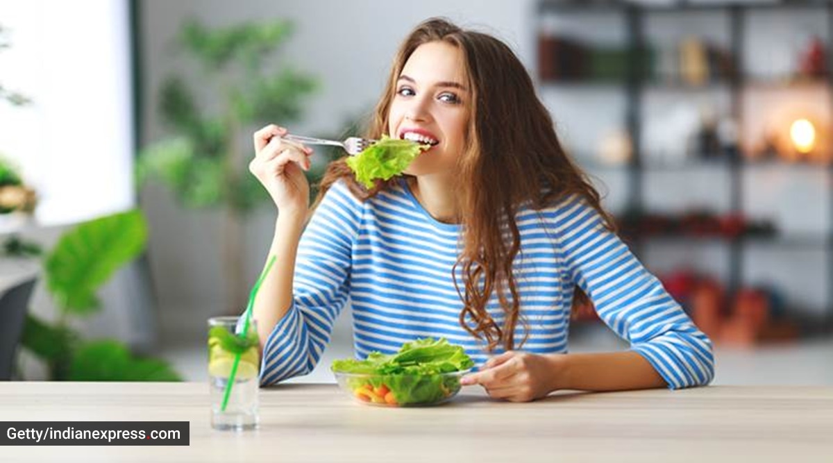 Simple Tips To Eat Right Bite By Bite And Meet Your Fitness Goals Lifestyle News The Indian 