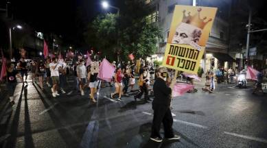 Israeli protests against Netanyahu draw tens of thousands