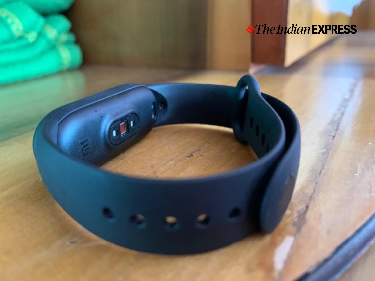 Smart band 5 online review