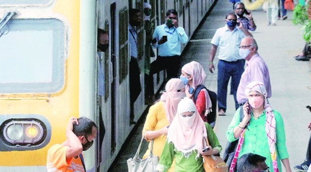 Mumbai power outage: 86 train services cancelled, people forced to walk