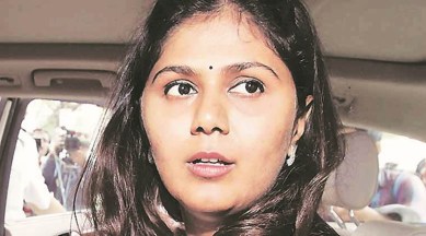 Pankaja Munde, uddhav thackeray, maharashtra govt package to rain hit areas, maharashtra rain crop damage, maharashtra crop damage package, indian express news