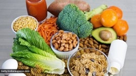 winter foods, what to have for winter, rujuta diwekar tips for winter foods, how to build immunity in winter, winter superfoods, benefits of green vegetables, ghee benefits, glowing skin in winter, indianexpress.com, indianexpress,