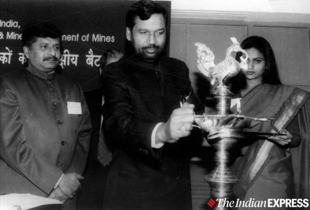 ram vilas paswan, ram vilas paswan death, ram vilas paswan news, ram vilas paswan death news, ram vilas paswan passes away, ram vilas paswan dies, ram vilas paswan dead, union minister ram vilas paswan, union minister ram vilas paswan news, ljp ram vilas paswan, ram vilas paswan age, ram vilas paswan bihar, ram vilas paswan minister news