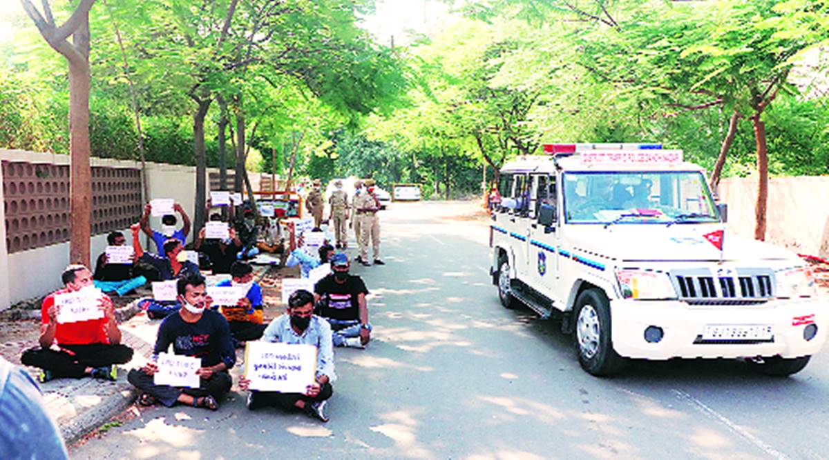 Gujarat: 20 LRD aspirants protest outside BJP HQ | India News,The Indian  Express