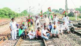 Punjab farmers rail roko, fall in power generation, Punjab Farm unions protest, Farm bills, Chandigarh news, Punjab news, Indian express news