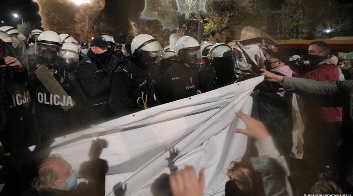 Polish protesters rally against ruling that limits abortion