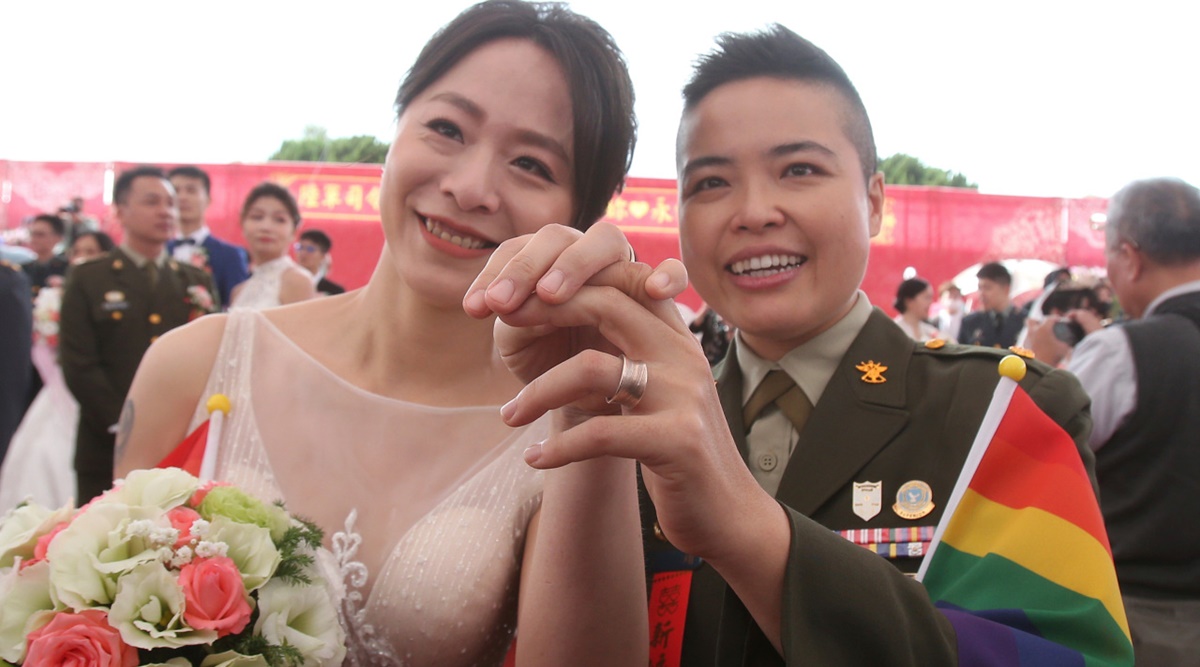 Two Same Sex Couples In Military Marry In First For Taiwan World News 0722