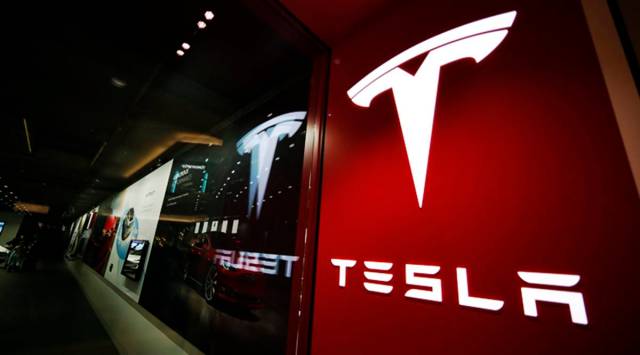 Tesla, Tesla