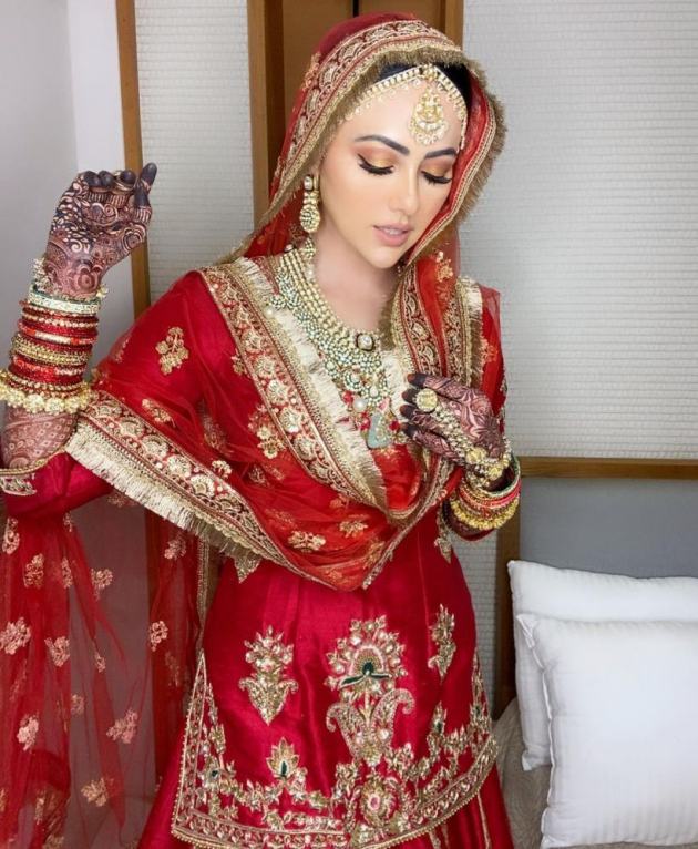 sana khan wedding pics