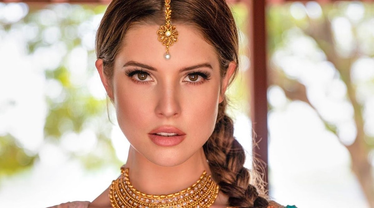 Amanda Cerny diwali posts