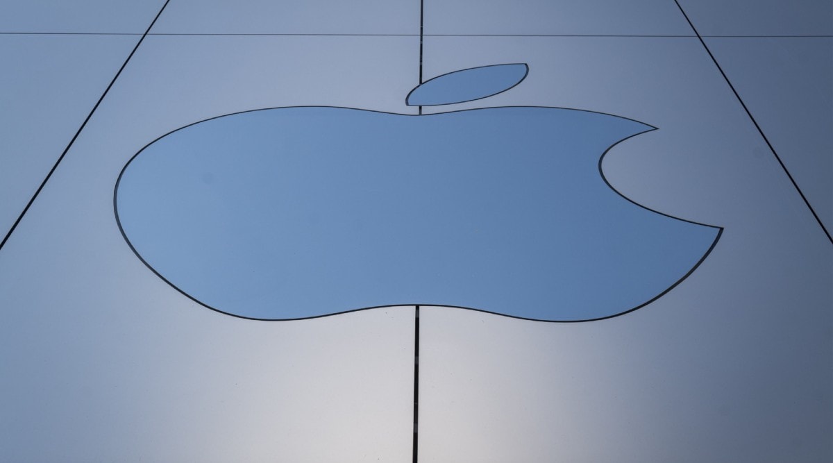 Apple, Apple privacy feature, Apple slams Facebook, Apple Facebook, Apple vs Facebook, Apple ad-tracking feature, apple ad tracking