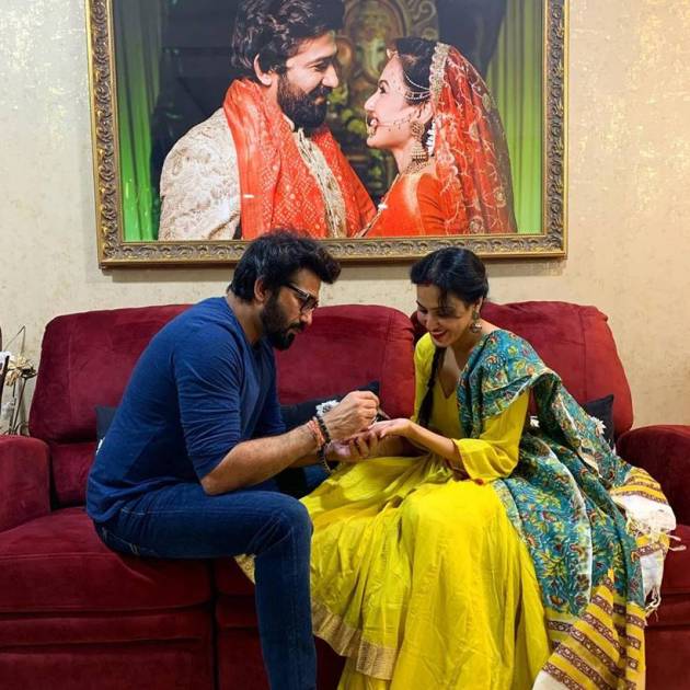 kamya punjabi with her husband