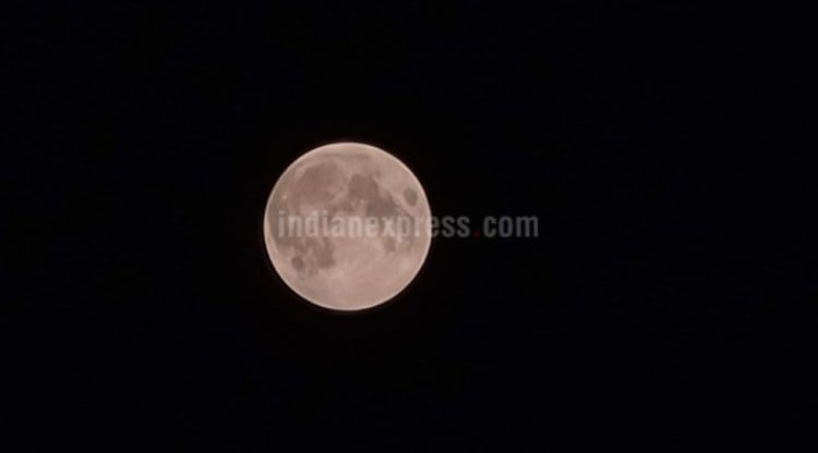 lunar eclipse, lunar eclipse live, chandra grahan, chandra grahan 2020, lunar eclipse live stream, lunar eclipse live stream online, chandra grahan 2020 live stream, lunar eclipse November 2020 live stream, partial lunar eclipse 2020 date, lunar eclipse 2020 in india, lunar eclipse 2020 time in india, lunar eclipse 2020 india, lunar eclipse 2020 india date, lunar eclipse 2020 date in india, chandra grahan 2020 india, chandra grahan 2020 date